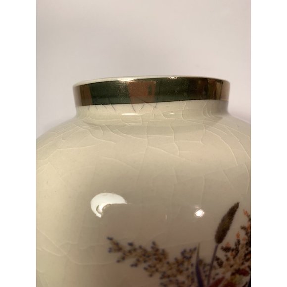 Vintage Vase Cream Flowers Gold Trim Japan - Picture 11 of 11